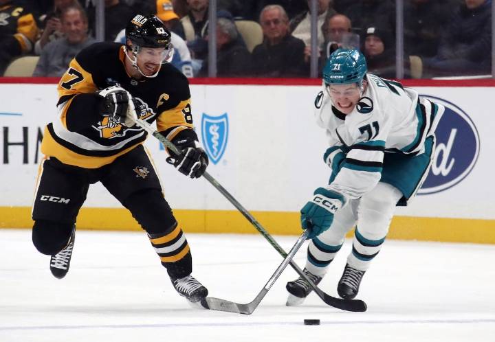 Deadspin | Superstar centers in spotlight as Sharks visit Penguins