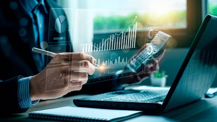 Sector financiero abre vacantes: múltiples empresas están contratando hoy