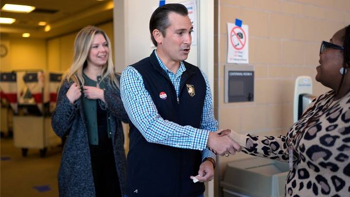 Tennessee voters make final call in House special election