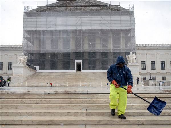 Supreme Court seems likely to back Trump's power to fire independent agency board members