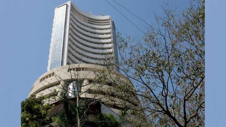 Indian markets fall for 3rd straight session amid Fed policy caution, foreign fund outflows