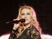 Alicia Villarreal formaliza proceso legal por hostigamiento y solicitud de orden de restricción