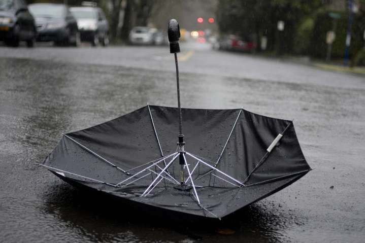 Persistent rain, gusty winds pound Portland on Friday and through weekend; high 57