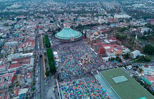 Millones de fieles desbordan fe en la Basílica de Guadalupe