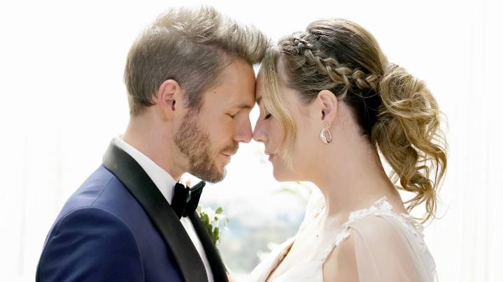 Inside Hope & Liam's 'B&B' Wedding With Scott Clifton and Annika Noelle