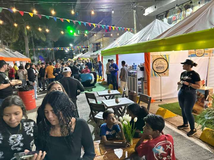 50 emprendedores locales participarán en la Feria Navidades en Paz 2025 en Los Teques