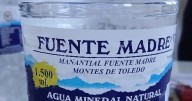 Castilla-La Mancha alerta de bacterias en el agua embotellada Fuente Madre y ordena su retirada inmediata