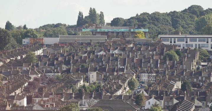 New home buyer inquiries fell to two-year low in November – Rics