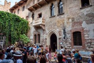New fee introduced charging tourists more than £10 to visit the famous Juliet balcony