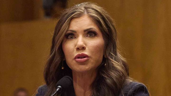 Secretaria de Seguridad Nacional quiere endurecer el "veto de viaje" a EE. UU. y pide sumar a otros países más a la lista: “No los queremos”