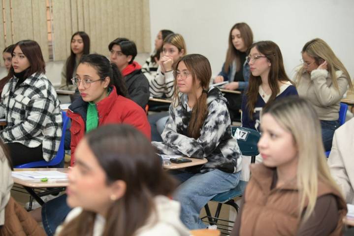 Recibe la UACH a más de 4 mil aspirantes para presentar el Examen CENEVAL