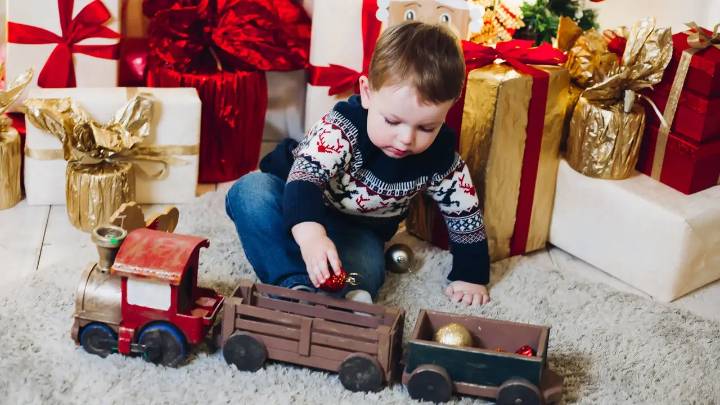 Recomendaciones para comprar juguetes seguros y adecuados en Navidad