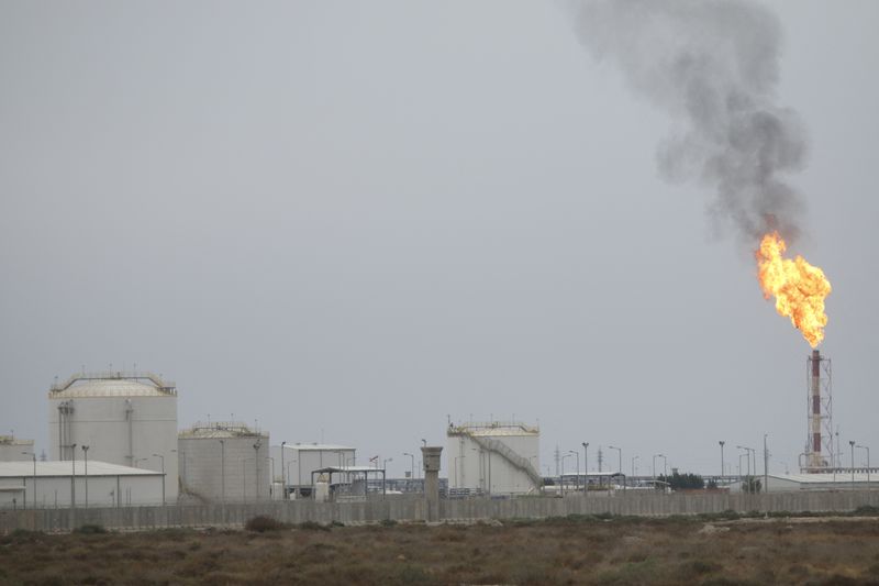 Exclusive-Exxon in talks with Iraq about buying Lukoil stake in giant West Qurna 2 oil field