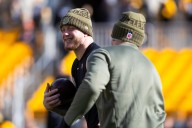 Pittsburgh Steelers player calls out fans for ‘BS’ fire Tomlin chants