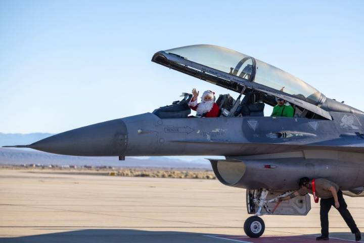 Edwards Air Force Base restores Santa hotline