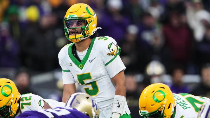 Oregon faces upstart James Madison in College Football Playoff first