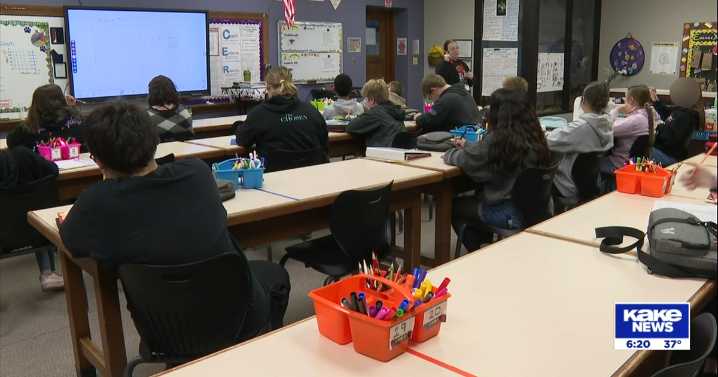 McPherson Middle School no longer allowing students to take home Chromebooks