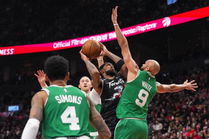 Brown anota 30 y Celtics desperdician ventaja de 23 puntos para vencer 121