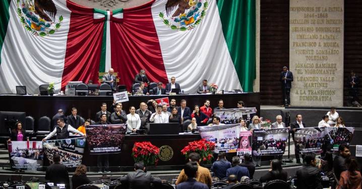 Tras sesión de 24 horas, turna Congreso al Senado la Ley de Aguas