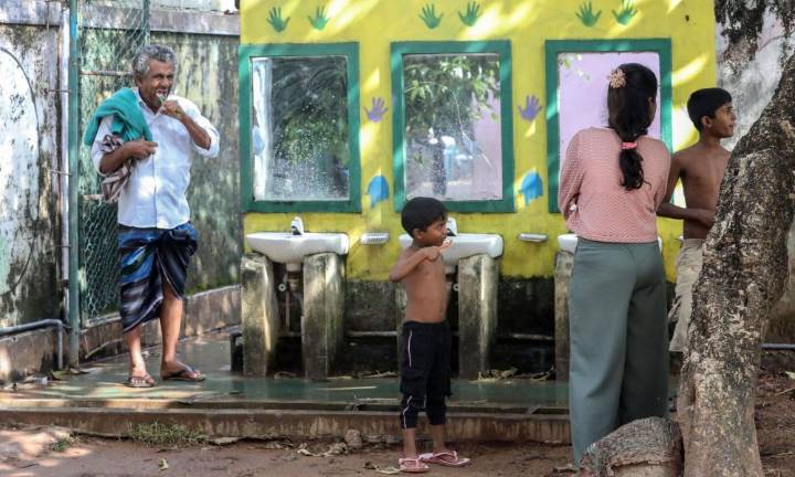 Buscan a centenares de desaparecidos en Indonesia y Sri Lanka por las graves inundaciones