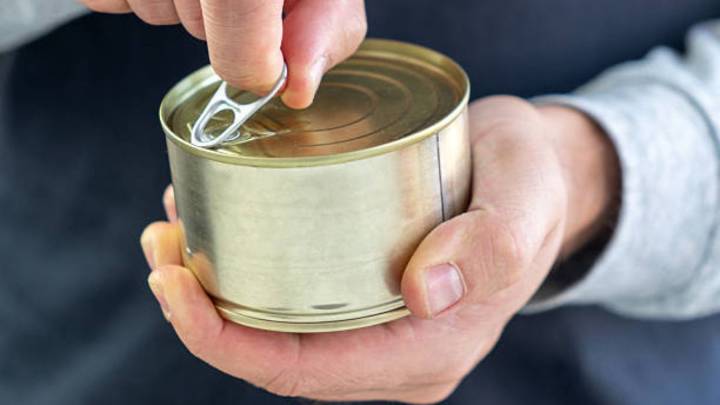 Reciclaje: guardá las latas de atún vacías y transformalas en hermosos adornos para la decoración de Navidad