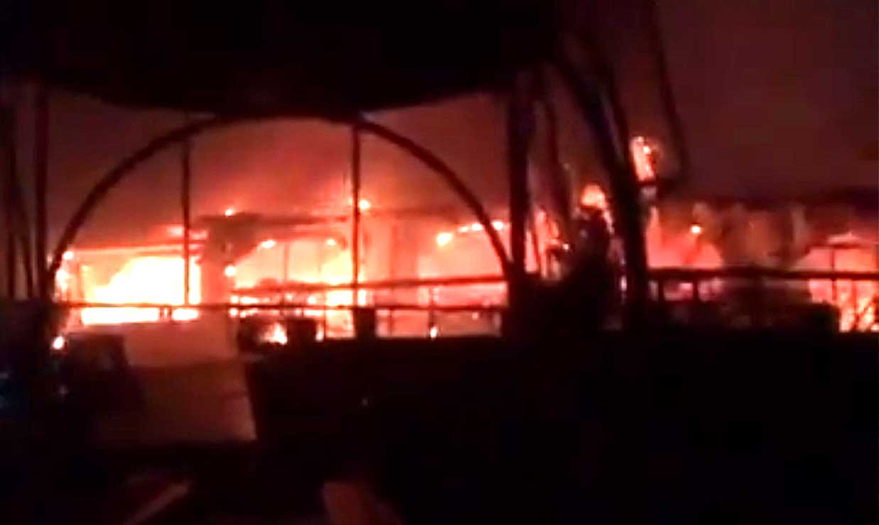 Incendio en club nocturno de India deja 23 muertos, entre ellos turistas