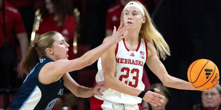Huskers heat up in second half in 101-83 win at Penn State