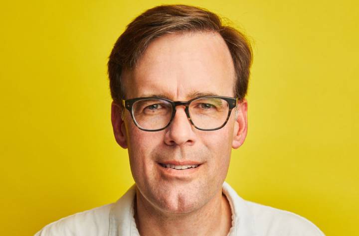 As Buffett Exits as CEO, Berkshire Hathaway Hires Its First GC