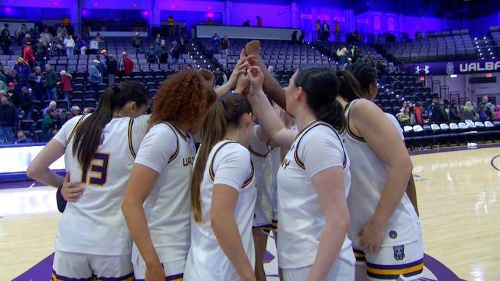 Three double-digit scorers lead UAlbany women to seventh straight victory