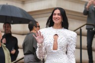 Ojalá que en 2026 Dua Lipa lance su propia línea de maquillaje