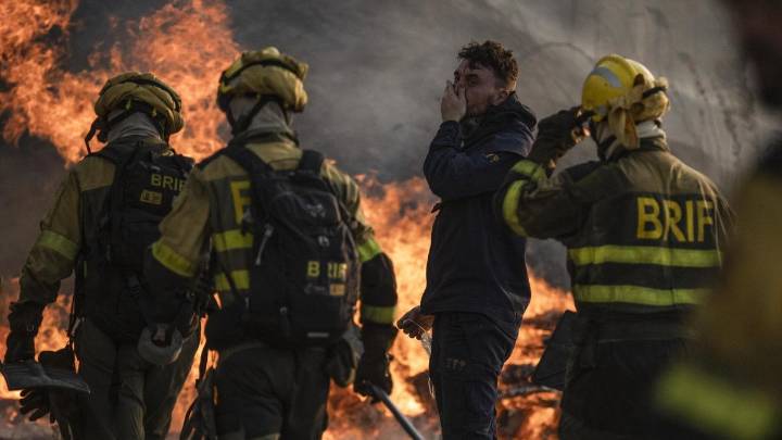 La Xunta paga un millón de euros al personal de extinción por las horas extra en la ola de incendios