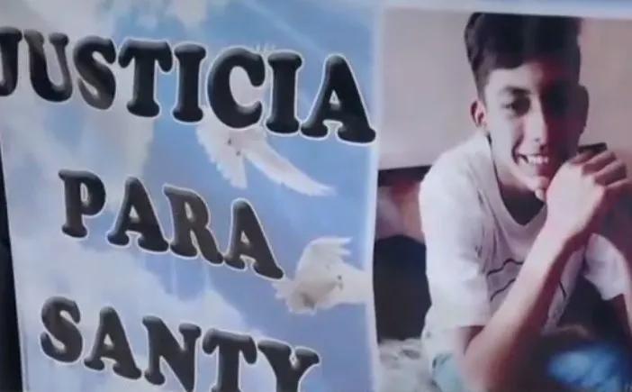A un mes de la muerte de Santiago su familia pide justicia: “Enterrar a un hijo no tiene palabras”