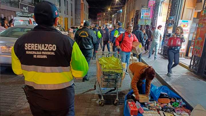 Ambulantes se disparan en San Juan de Dios y formales exigen mayor control municipal