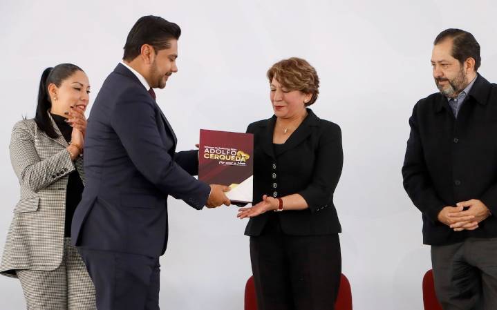 Nezahualcóyotl reafirma compromiso con la transformación durante acto público en la Explanada Municipal