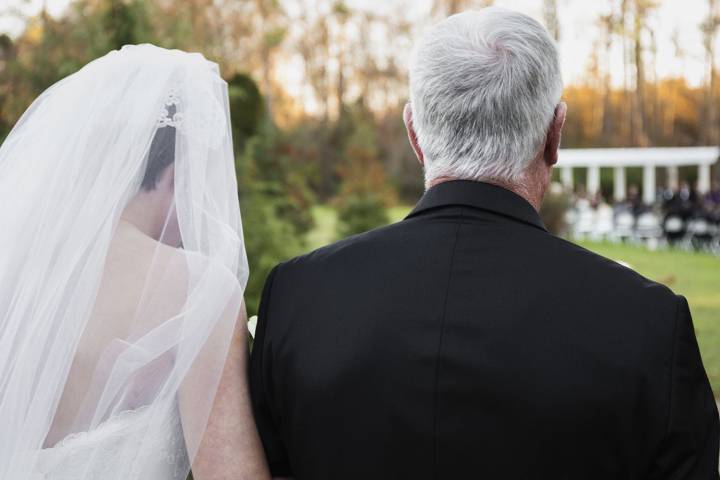 Bride Planned Special Way for Late Father to 'Walk' Her Down the Aisle After His Death