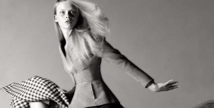 15 Hourglass Sculpted Blazers That Prove Power Dressing Is Back