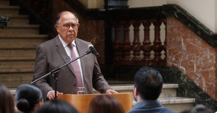 Cámara de Diputados votará este lunes acusación constitucional contra suspendido juez de la Suprema, Diego Simpertigue