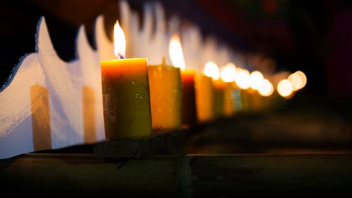 Rituales para atraer el dinero el Día de Velitas