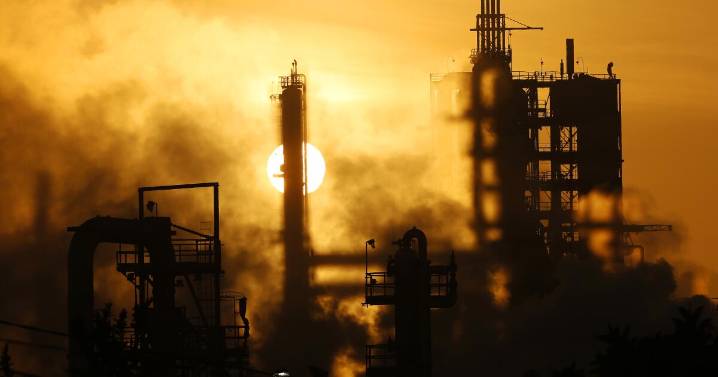 Letters to the Editor: Despite the environmental concerns, a gas pipeline would benefit Californians