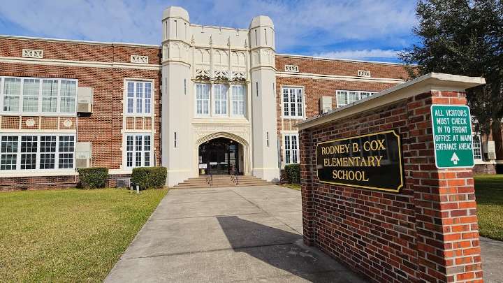 Pasco, Hillsborough delay decisions on Schools of Hope requests