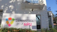 Defensoría se querella contra Mejor Niñez por riña en centro de protección que terminó con adolescente gravemente herido
