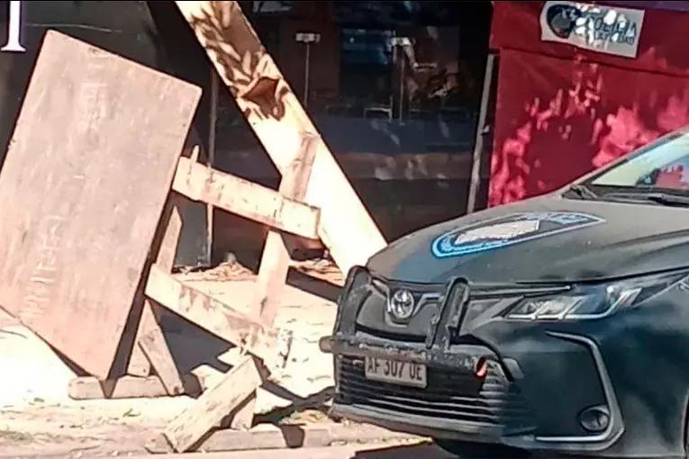 Una joven de 20 años murió aplastada por un andamio que cayó de una obra en construcción