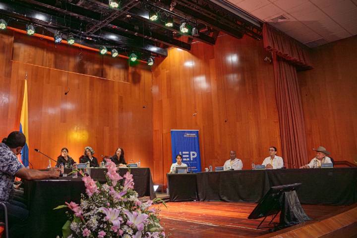 Exjefes del Bloque Magdalena Medio de las Farc reconocen su responsabilidad por secuestros