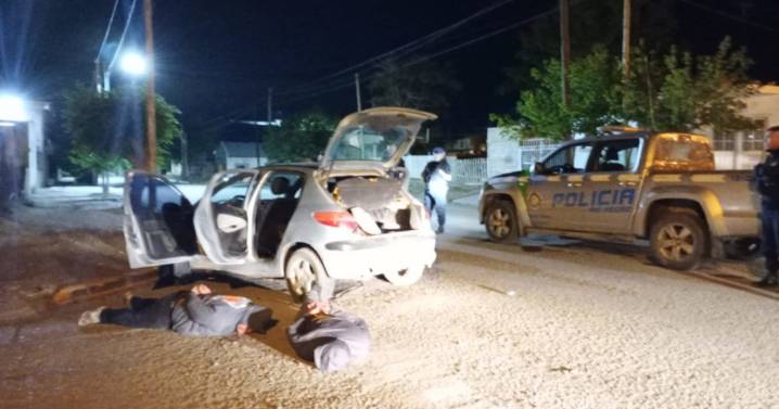 Intento de robo, fuga en contramano y operativo cerrojo en Roca: así cayeron cuatro jóvenes tras una persecución