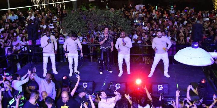 Hay Feria de Cali 2025: caleños fueron sorprendidos en el alumbrado con concierto gratuito de Carlos Vives y Grupo Niche