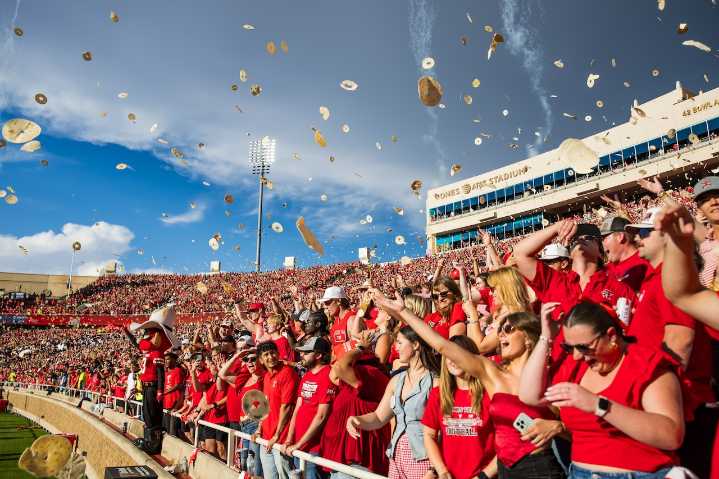 Watch BYU vs Texas Tech today for free without Streameast; Big 12 Championship Game time, odds