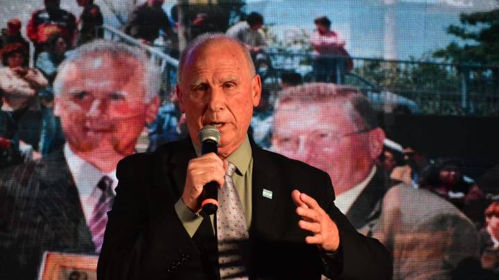 Carlos De Grandis juró por séptima vez como intendente de Puerto General San Martín