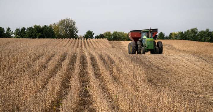 White House to announce $12 billion aid package for U.S. farmers