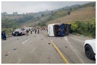 Vuelca camión con jornaleros indígenas en Chiapas; mueren dos y 22 resultan heridos