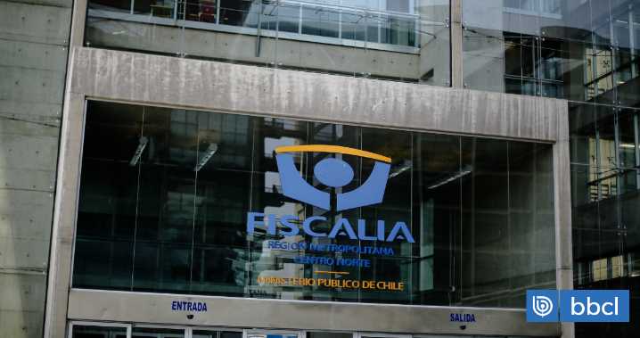 Mujer en prisión preventiva por doble homicidio en Quilicura: un joven de 14 años quedó parapléjico